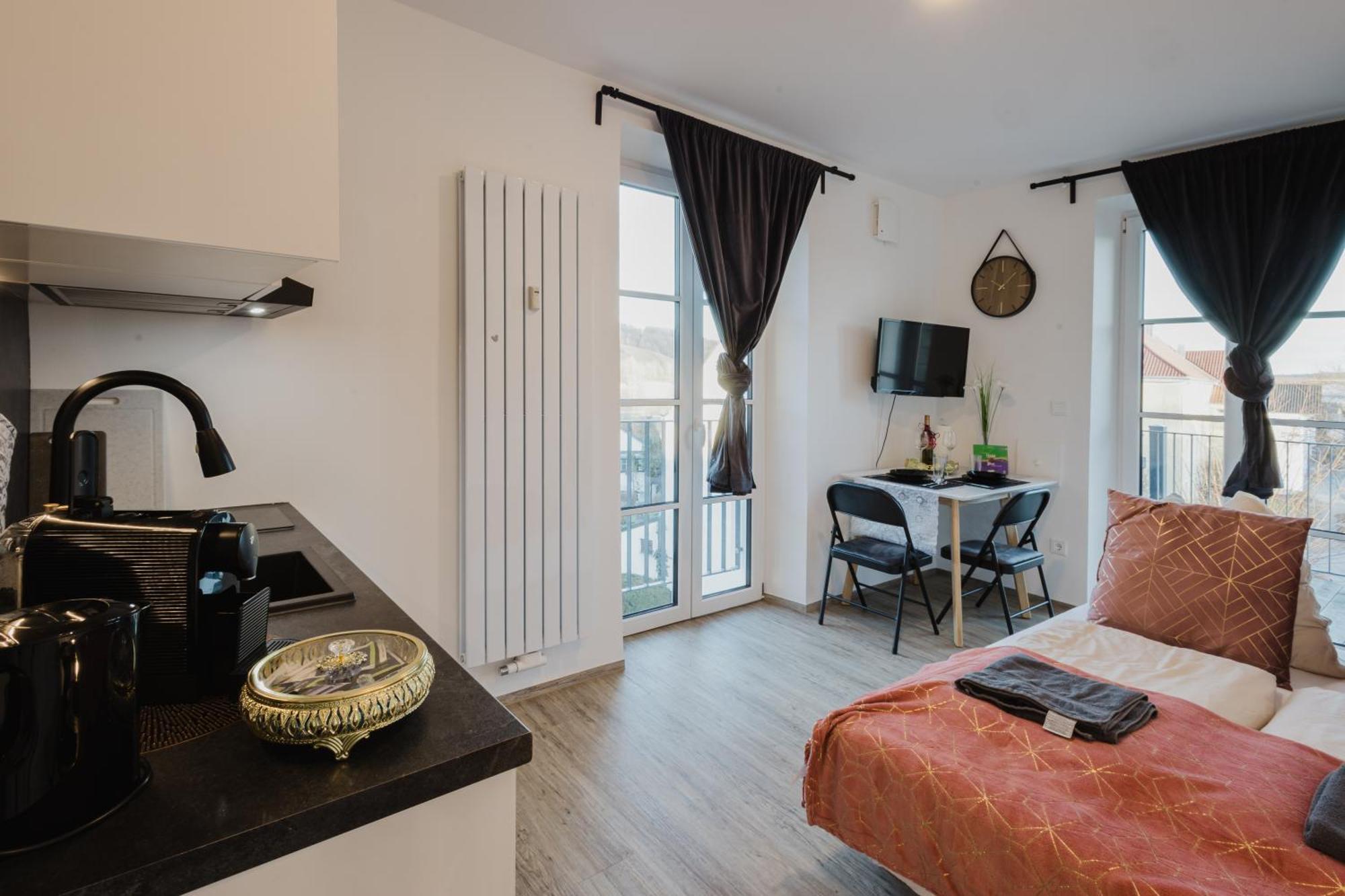 Tiefenbach  24-7 Living Room Passau - Cozy - Balcony - Kitchen מראה חיצוני תמונה